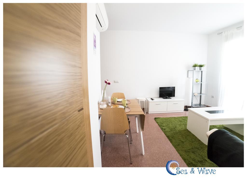 Sea & Wave La Finestra Apartment Malaga Phòng bức ảnh